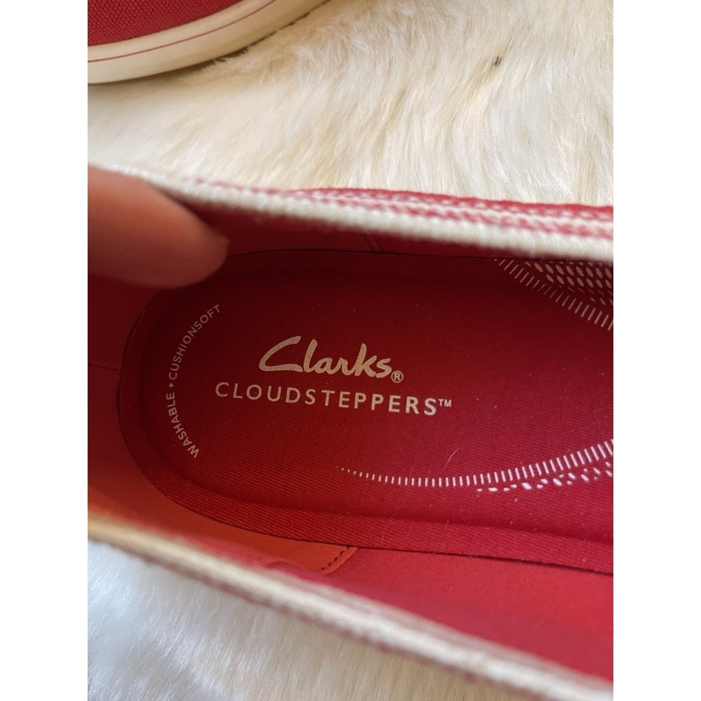 Clarks Cloudsteppers Red & White BreezeSky Air Women's Slip On 11 NWOB - Picture 5 of 11